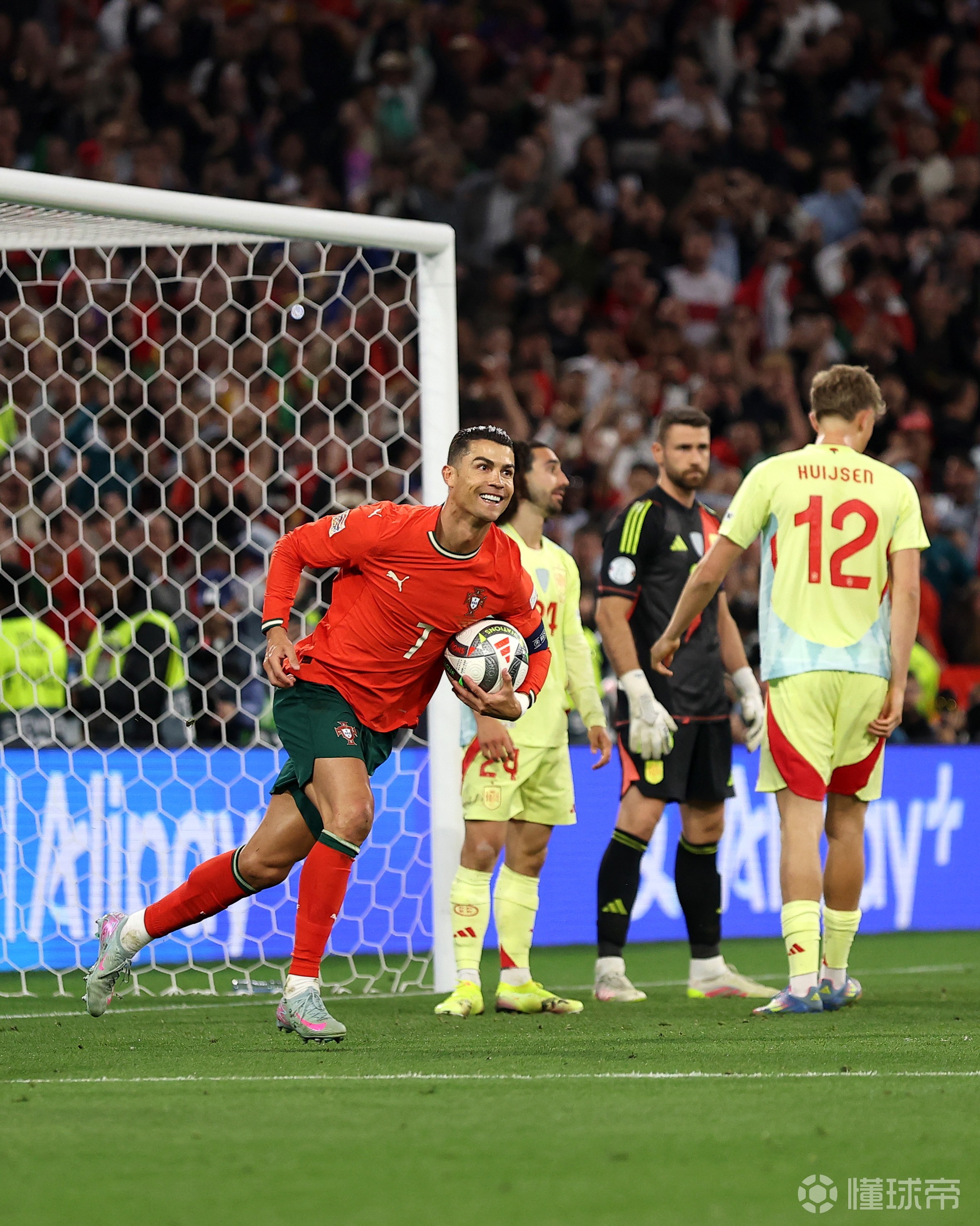 西班牙巴塞罗那队在欧洲篮球联赛中获得胜利