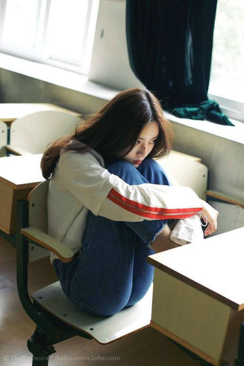 巴黎火力压制巴拉圭，富安健洋成为关键先生