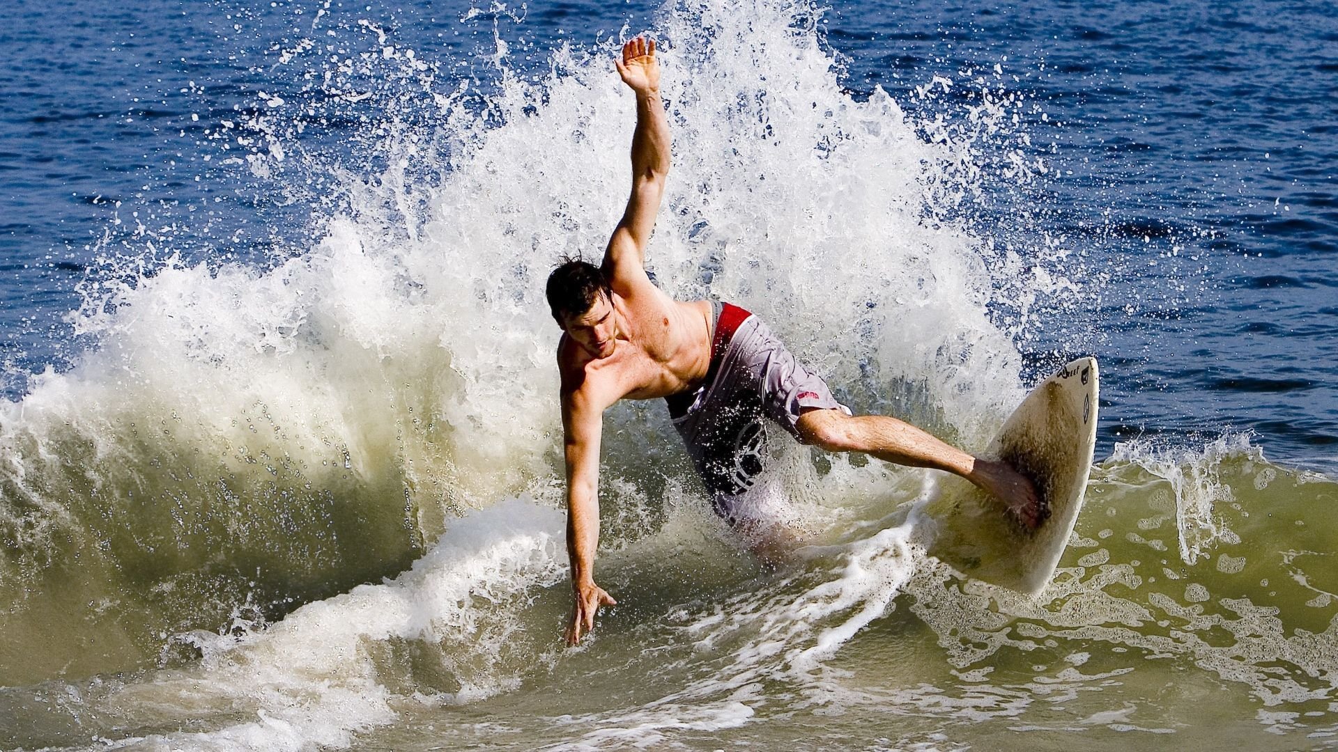 当历史与速度共振，条顿堡的战术与基耶萨的弯道—论正面击溃的永恒艺术
